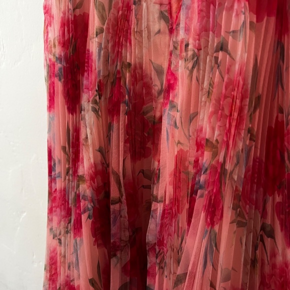 Floral Summer Dress - Picture 6 of 7